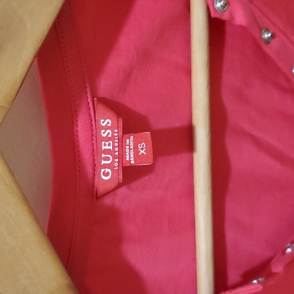 GUESS summer tee - Picture 3 of 3